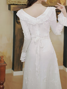 White 3D Butterfly Square Collar Long Sleeve Wedding Dress