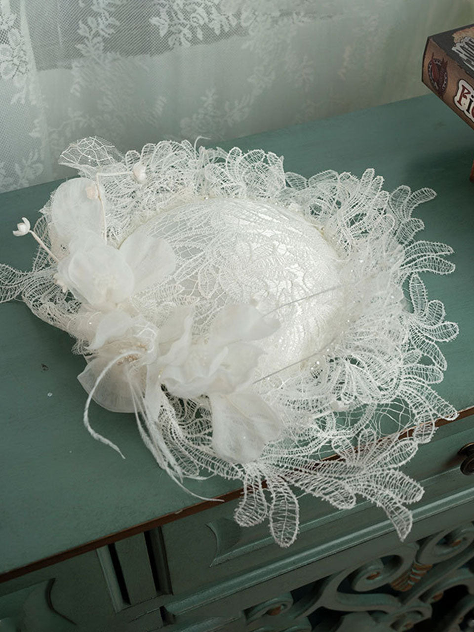 Hand Woven Mesh Decorative White Lace Flower Wedding Hat