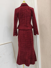 Load image into Gallery viewer, 2PS Red Rose New Look Coat With Fishtail Skirt