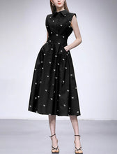 Load image into Gallery viewer, Black Embroidered Sweet Heart 1950S Vintage Dress