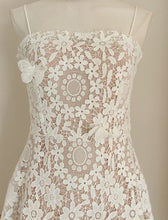 Load image into Gallery viewer, White Flower Lace Tube Swing Party Dress