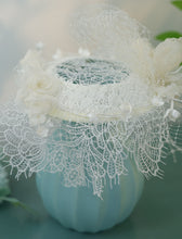 Load image into Gallery viewer, Hand-Woven Mesh Decorative Linen Lace White Wedding Hat