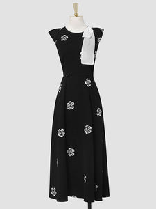 Black Bow Collar Embroidered Rose 1950S Vintage Dress