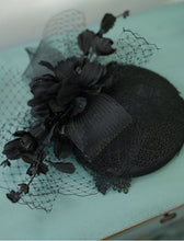 Load image into Gallery viewer, Black Retro Handmade Flowers Lace Birdcage Veil Wedding Hat