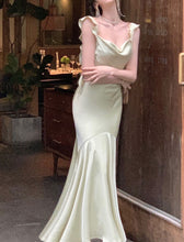 Load image into Gallery viewer, Green Spaghetti Strap Ruffles Bodycon Dress Sexy Gown Party Dress