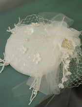 Load image into Gallery viewer, White Handmade Flowers Satin Birdcage Veil Wedding Vintage Hat with Pearls