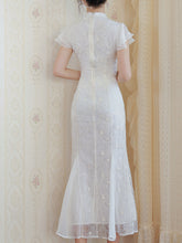 Load image into Gallery viewer, White Lace Ruffle Sleeve Sequined Fishtail Cheongsam Fishtail Wedding Dress