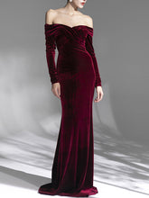 Load image into Gallery viewer, Burgundy Pleated Velvet One-shoulder Retro Fishtail Dress