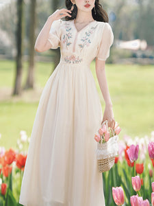 White V Neck Embroidered Short Sleeved Dress