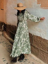 Load image into Gallery viewer, Women&#39;s Bohemian Green Print Boho Maxi Dress Outfit