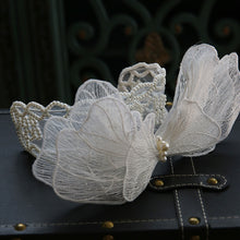 Load image into Gallery viewer, Retro Butterfly Pearl Hair Wedding Headband Hair Jewelry for Women