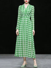 Load image into Gallery viewer, Vintage Green And White V Neck Maxi Dress